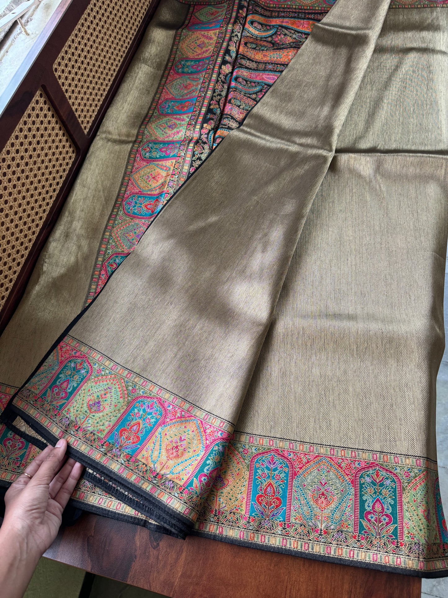 Luxe Pashmina Style Semi Silk Saree - Black