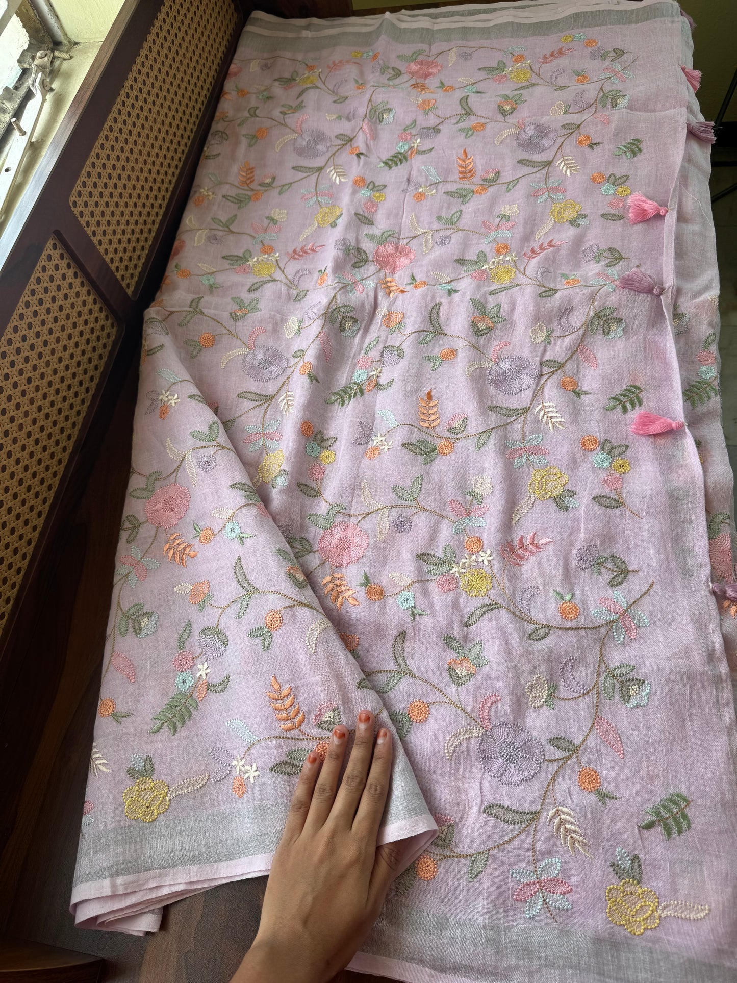 Embroidered Pure Linen Sarees - Pastel Lilac