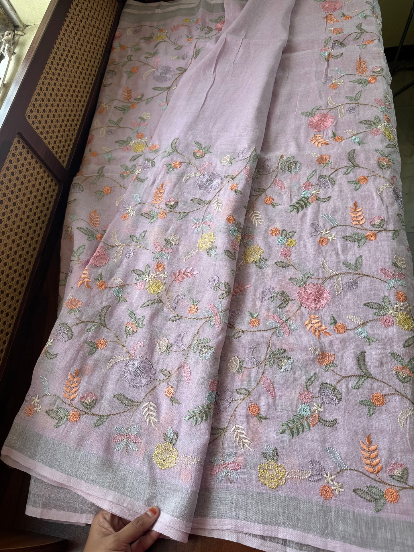 Embroidered Pure Linen Sarees - Pastel Lilac