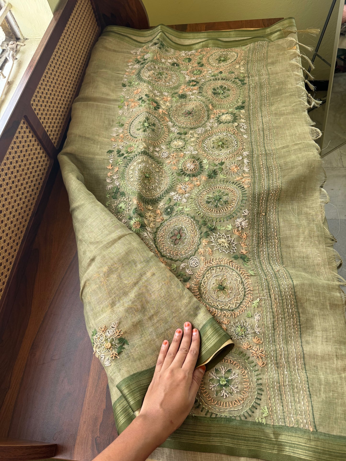 Premium Tissue Linen Sarees - Green