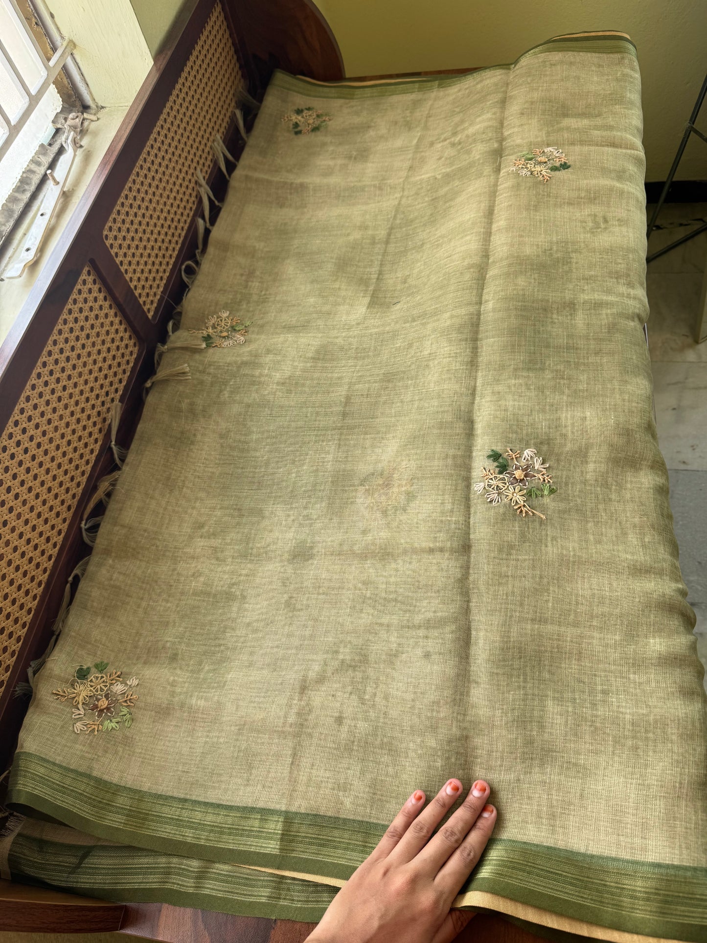 Premium Tissue Linen Sarees - Green