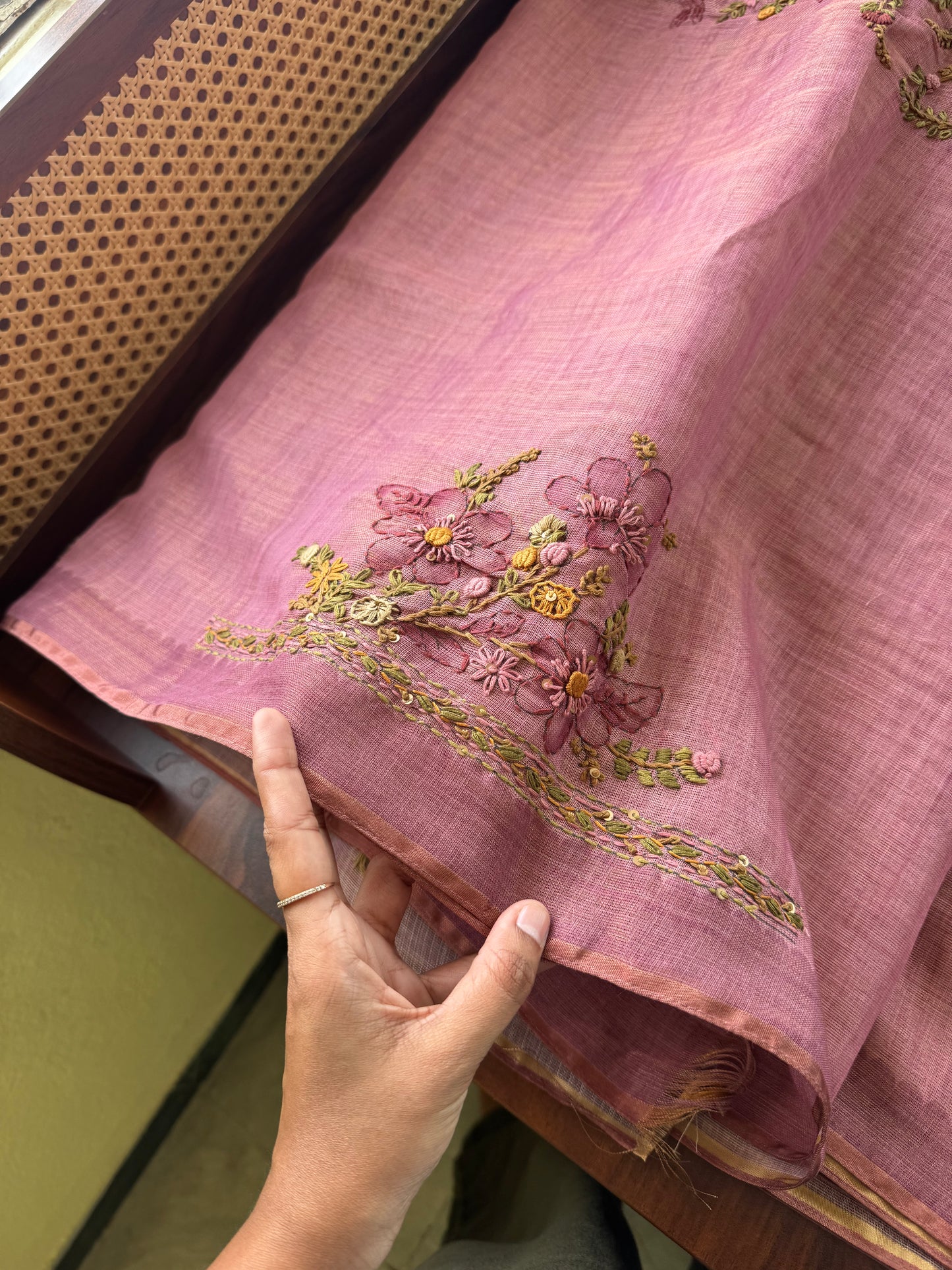 Premium Tissue Linen Sarees with heavy blouse - Pink