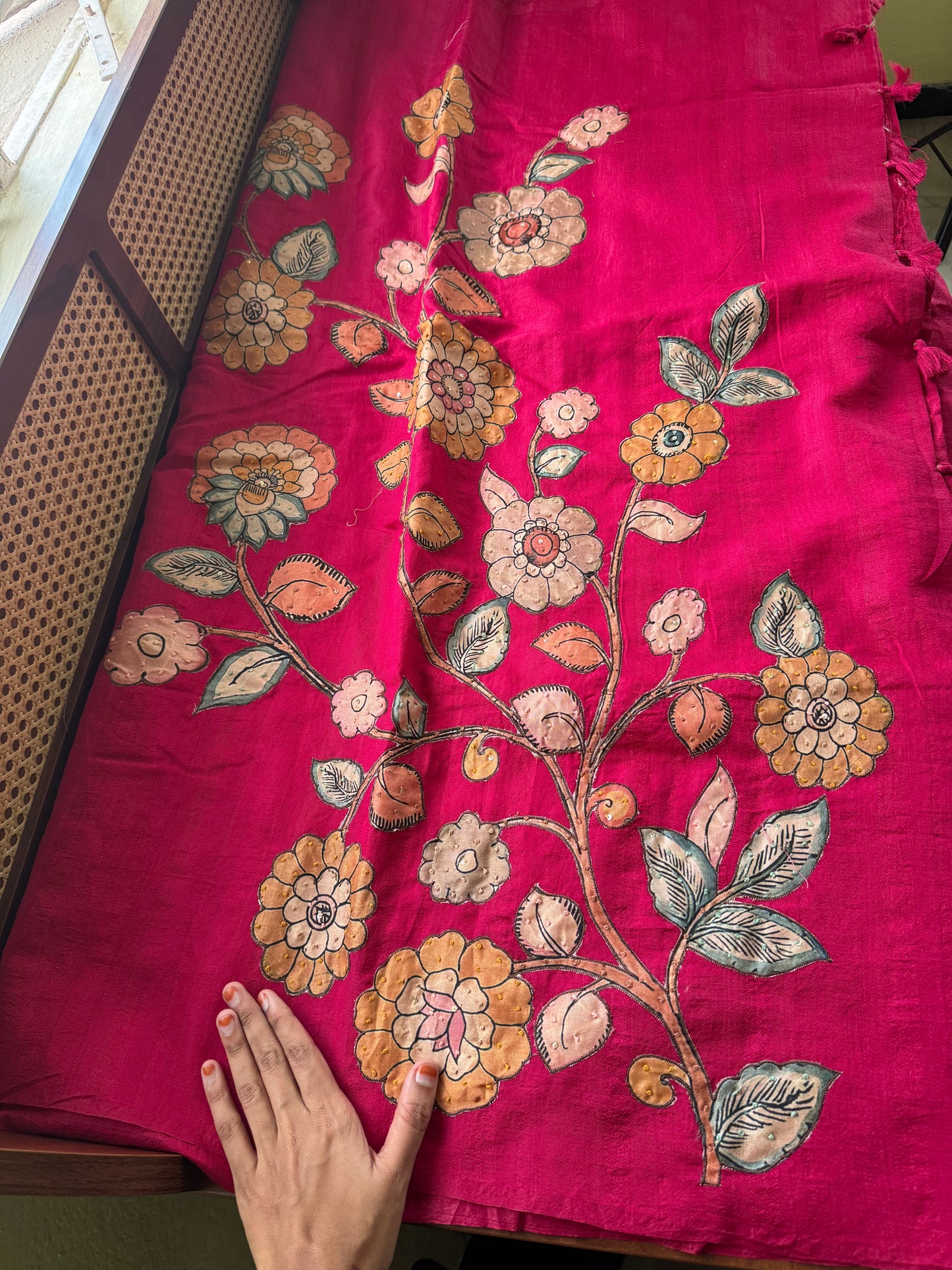 Semi Tussar Kalamkari Applique Sarees - Pink