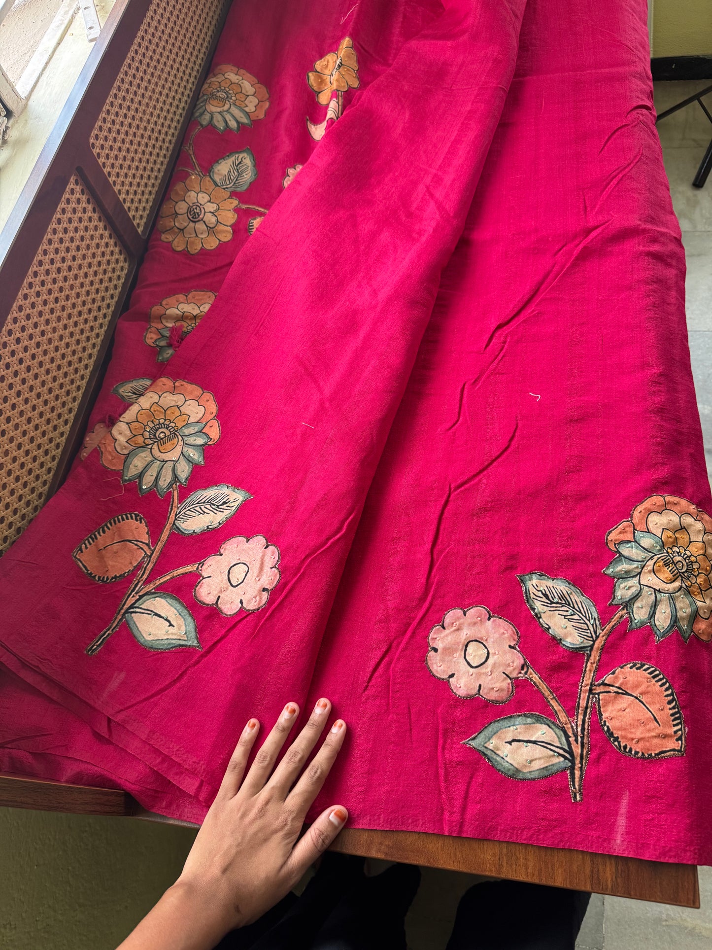 Semi Tussar Kalamkari Applique Sarees - Pink