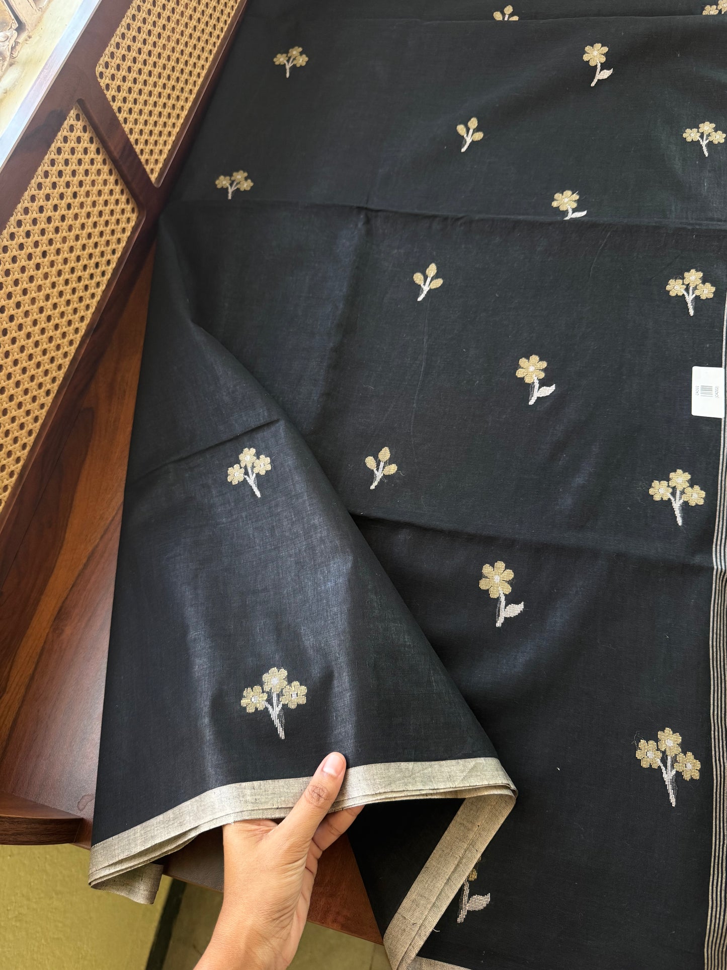 Soft Handloom Bengal Cotton Saree -Black