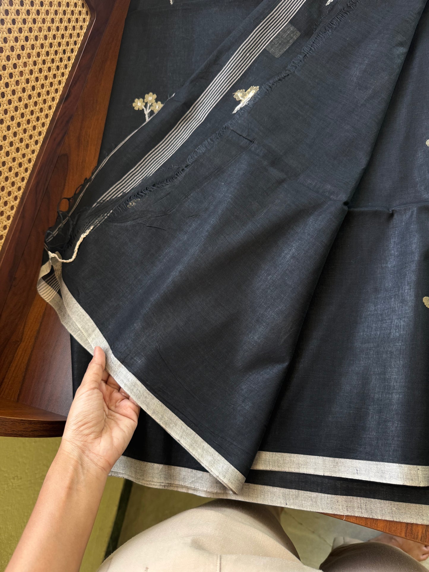 Soft Handloom Bengal Cotton Saree -Black