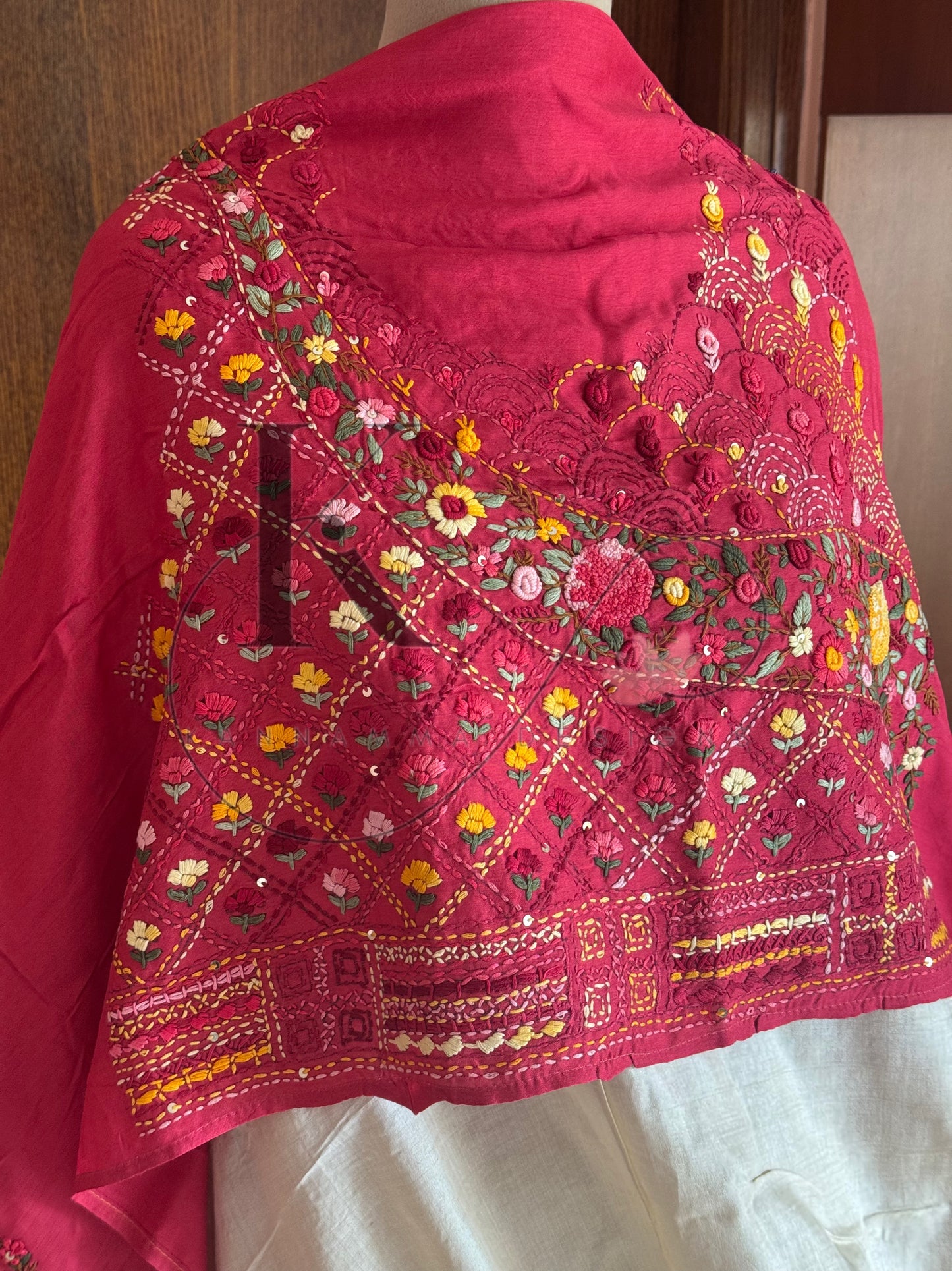 Hand Embroidered Pure Tussar Silk Saree - Halfwhite,Red & Orange