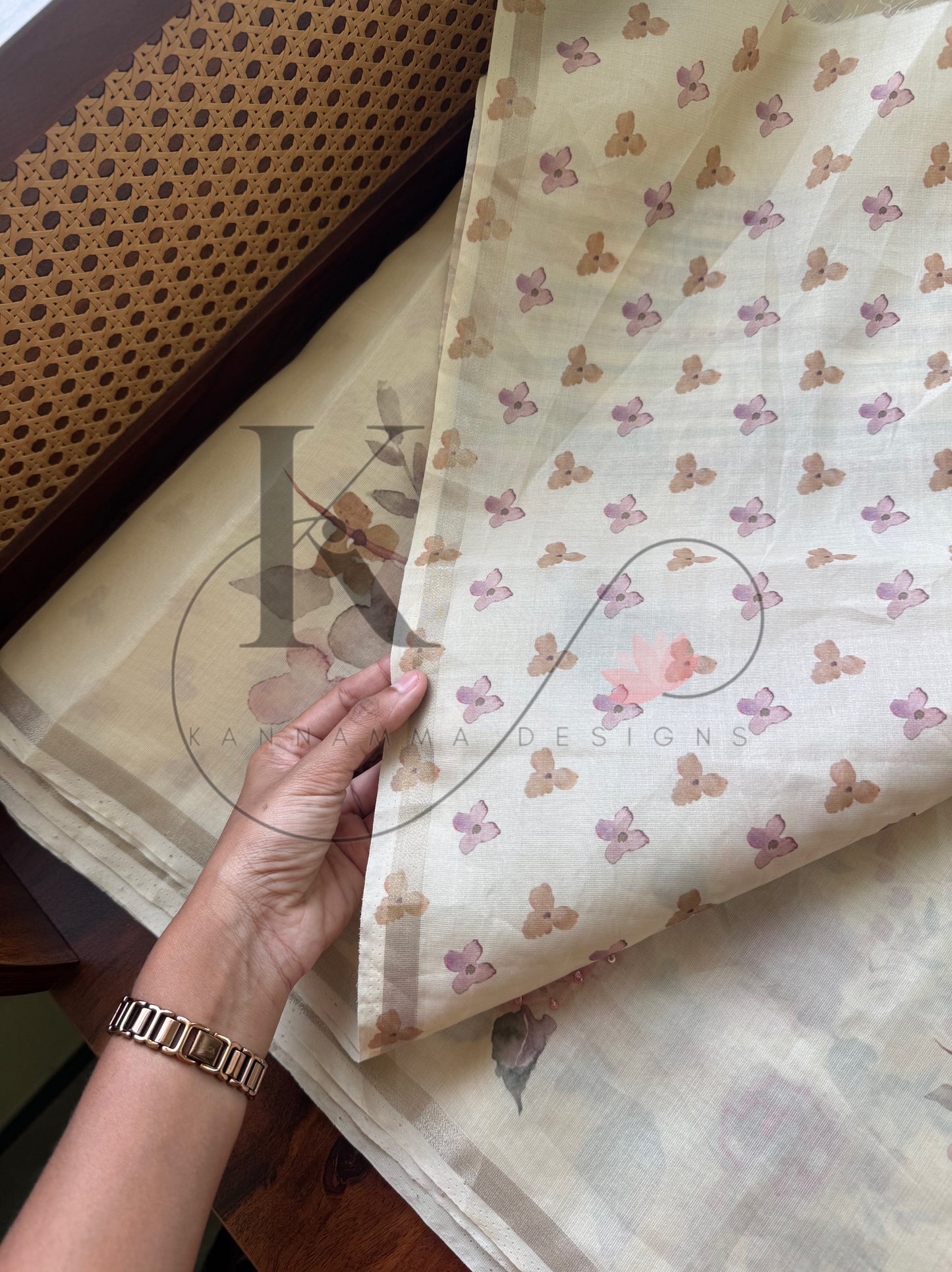 Floral Handwork Linen Chanderi Saree - Half White & Roses