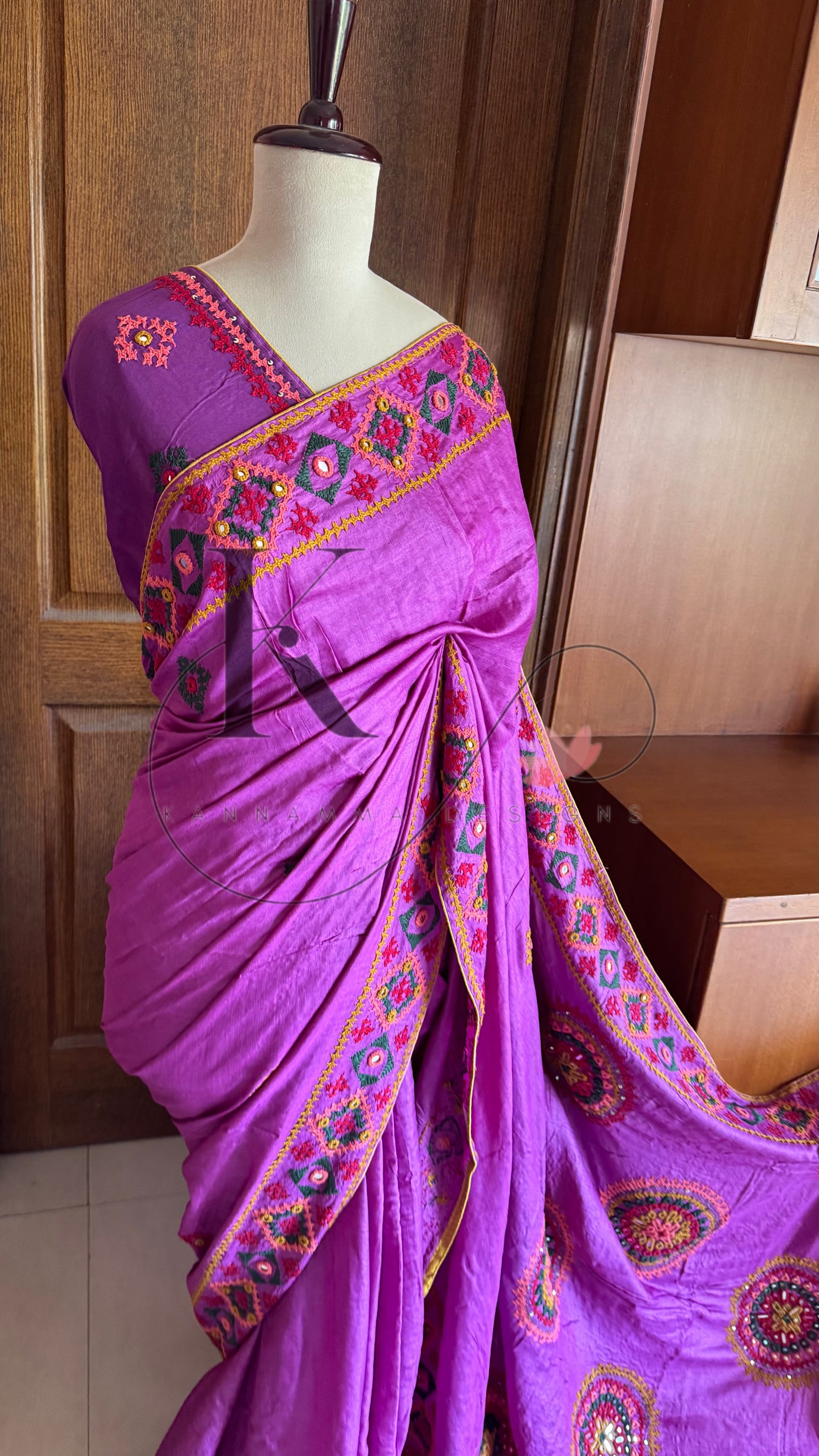 Kutch Embroidery with real mirror work Pure Gaji Tussar Silk Saree - Pink