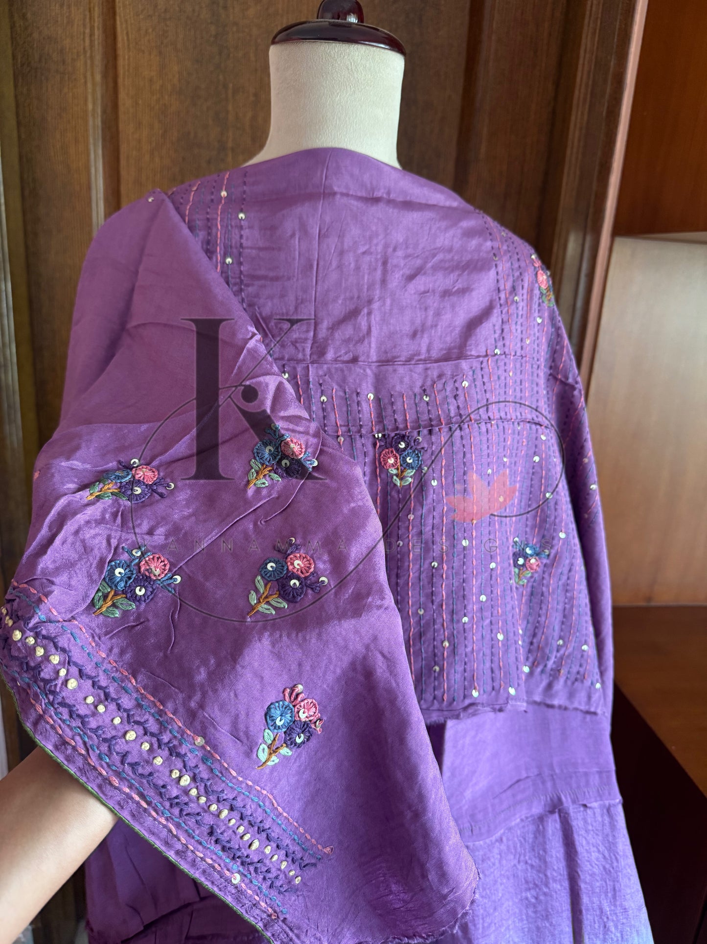 Hand Embroidered Pure Tussar Silk Saree - Grey & Voilet