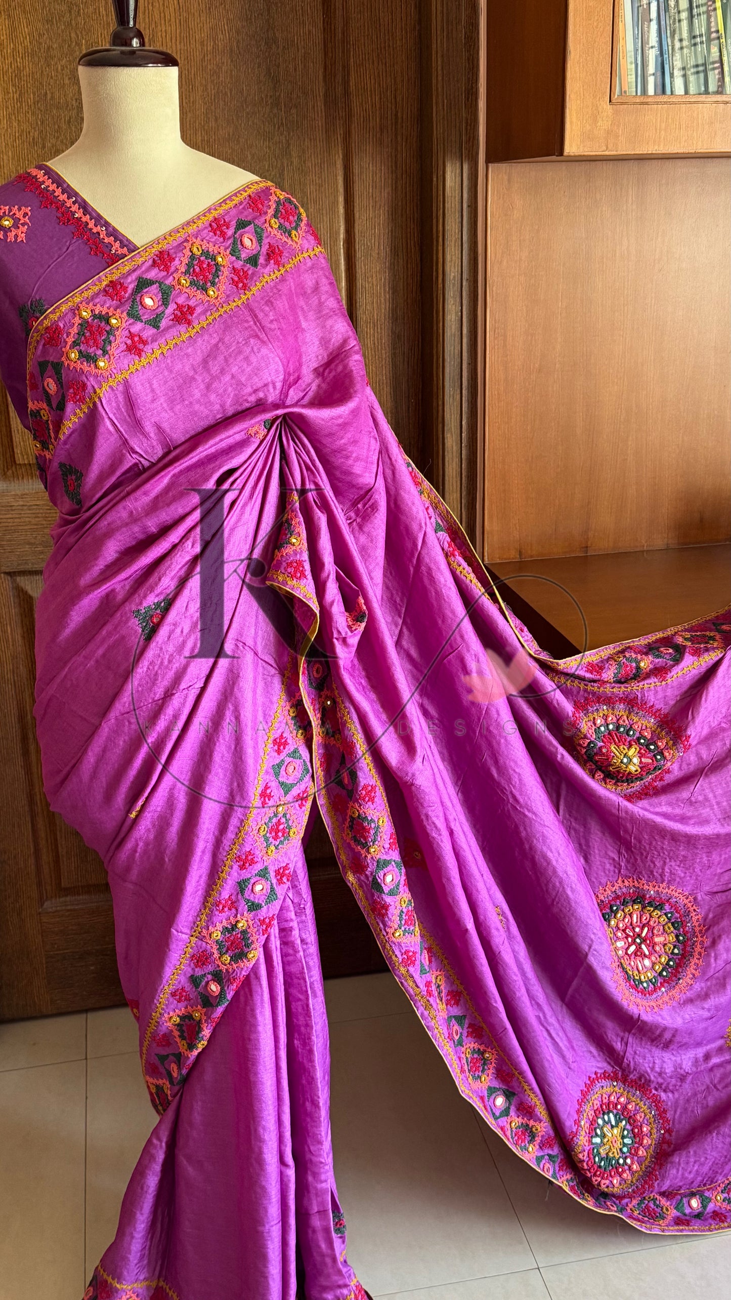 Kutch Embroidery with real mirror work Pure Gaji Tussar Silk Saree - Pink