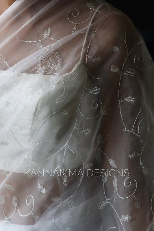 Delicate Organza -White (KS250)